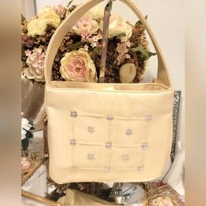 VS VICTORIAS SECRET NWOT Cute Cream Ivory Satin Bag With Sequins.